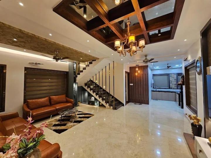 Premium Chalet Лонавала Екстериор снимка
