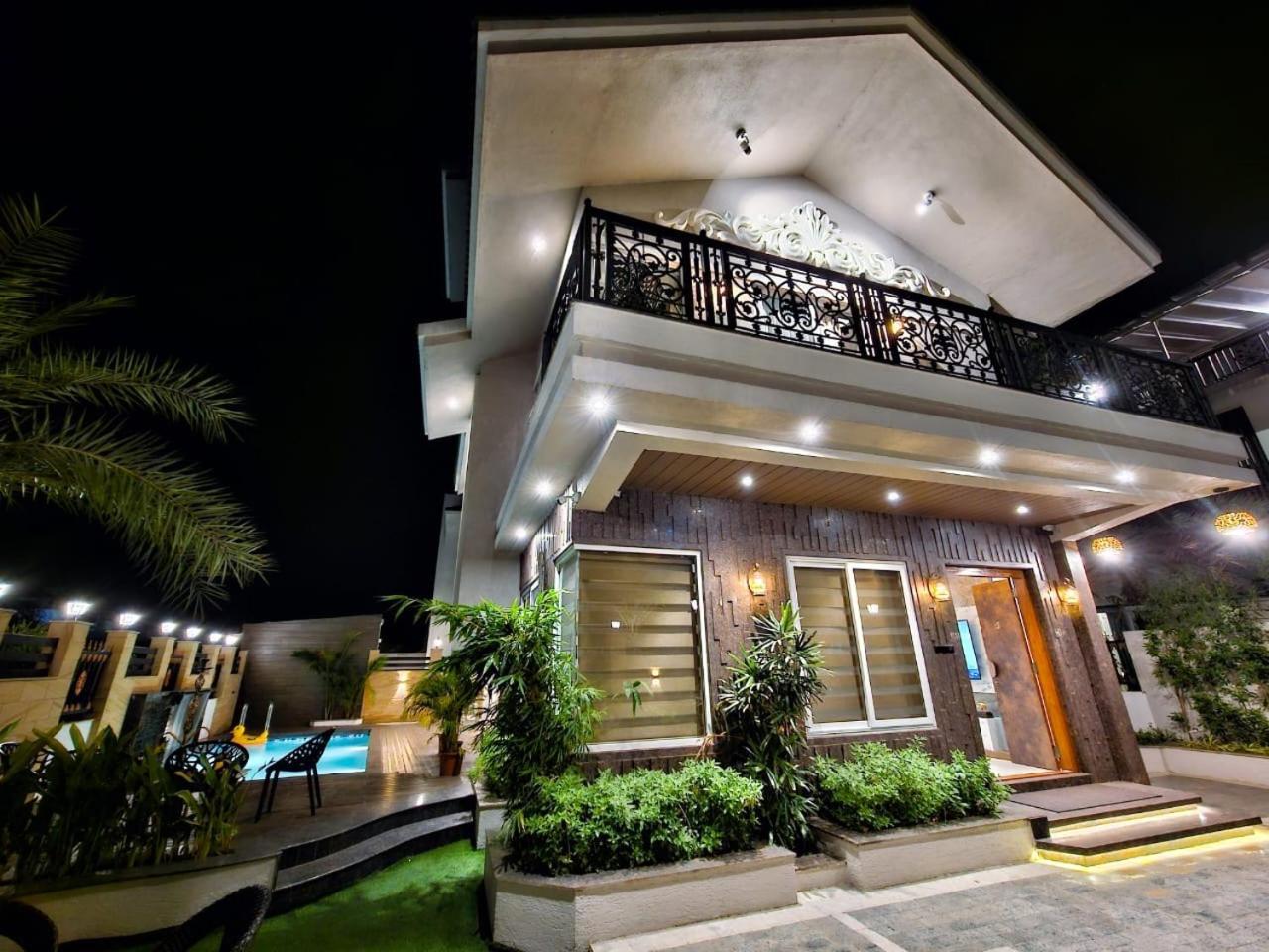 Premium Chalet Лонавала Екстериор снимка